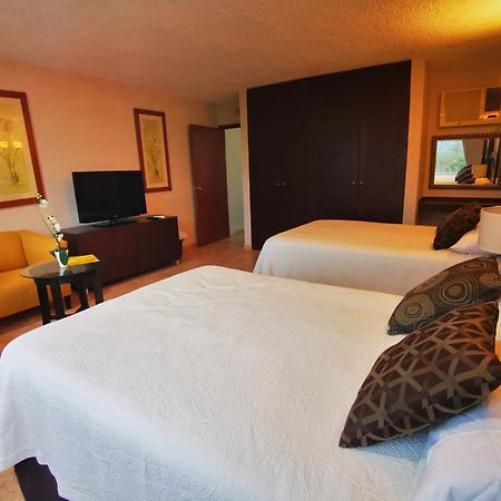 Brisas Beachfront Studios In Hotel Zone Cancún Buitenkant foto