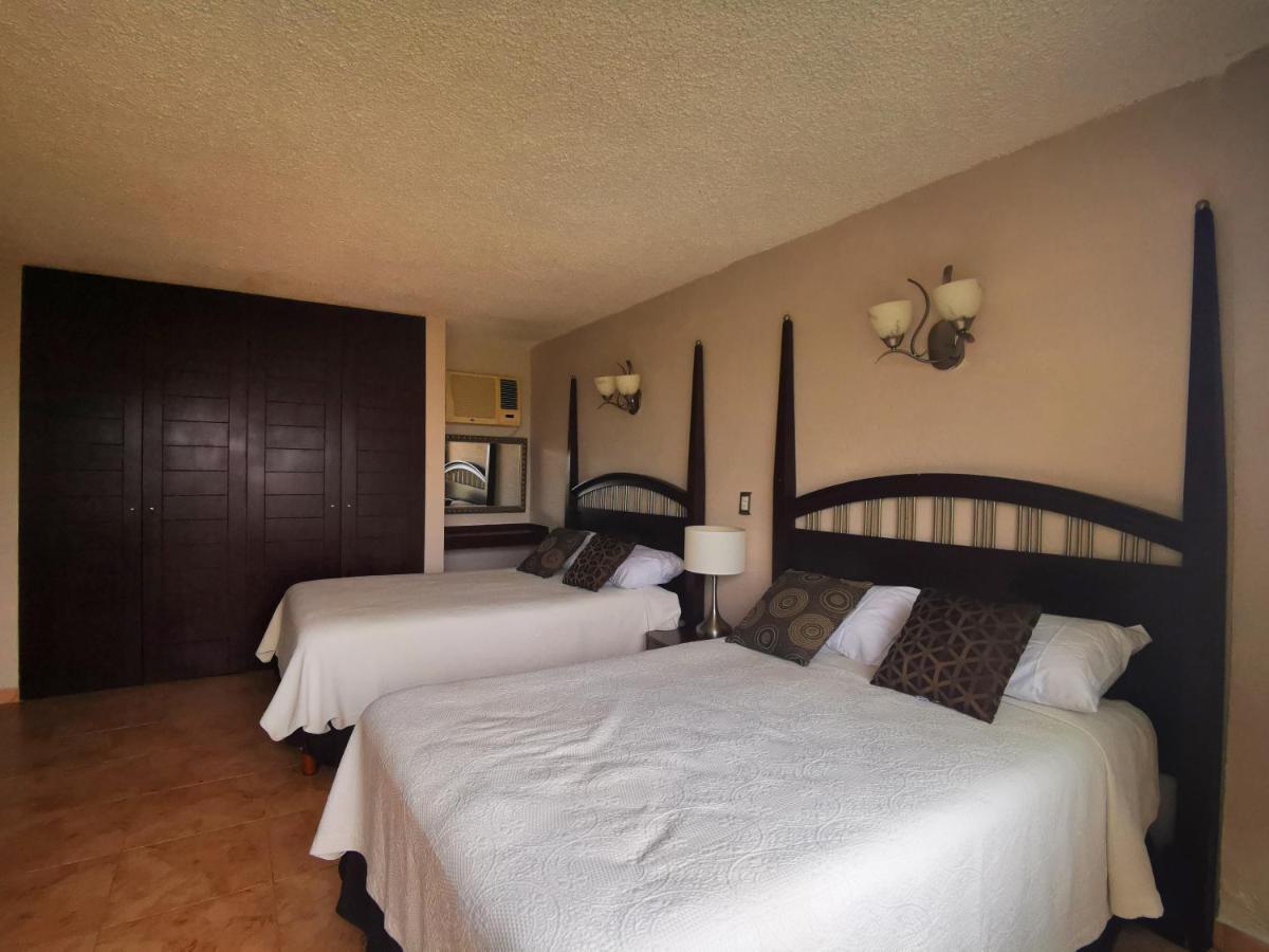 Brisas Beachfront Studios In Hotel Zone Cancún Buitenkant foto