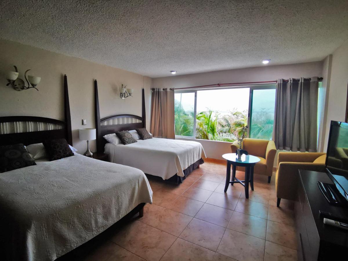 Brisas Beachfront Studios In Hotel Zone Cancún Buitenkant foto
