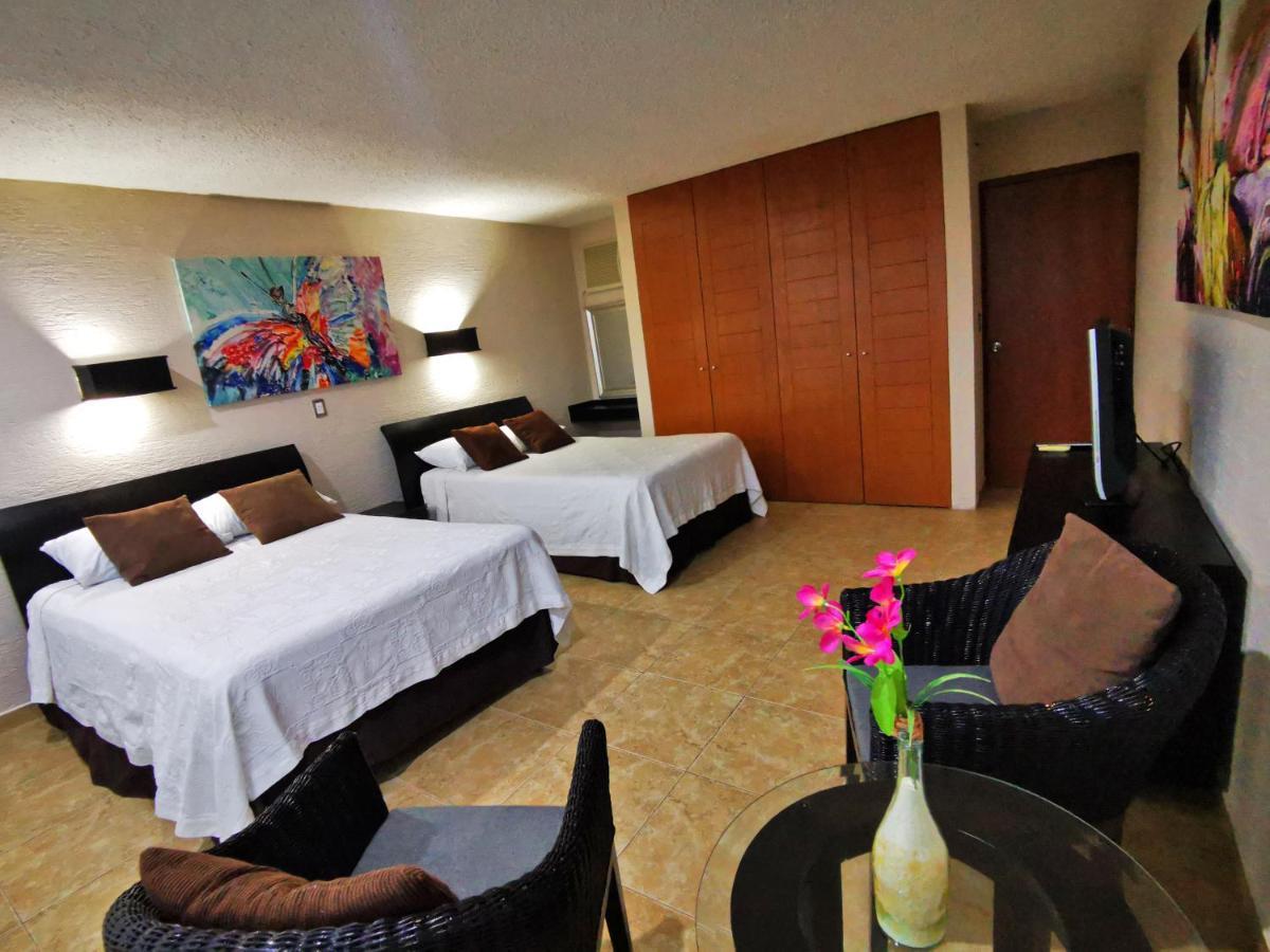Brisas Beachfront Studios In Hotel Zone Cancún Buitenkant foto