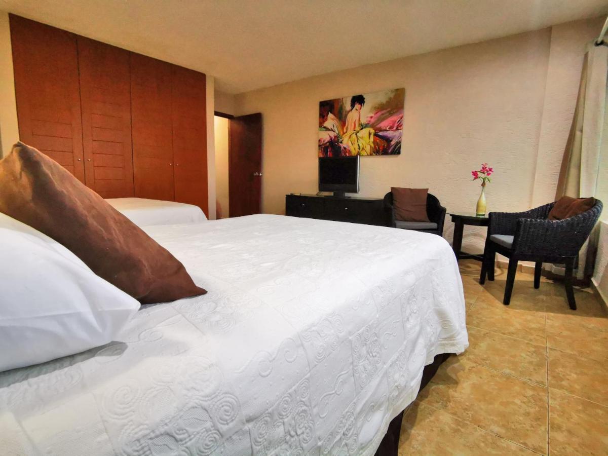 Brisas Beachfront Studios In Hotel Zone Cancún Buitenkant foto