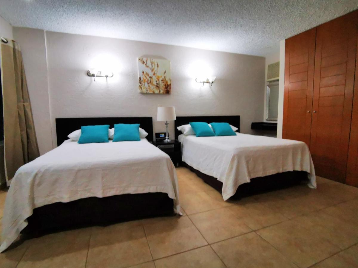 Brisas Beachfront Studios In Hotel Zone Cancún Buitenkant foto